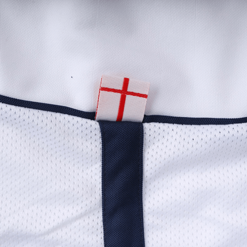 Gerrard #4 Retro England Home Jersey World Cup 2002 Image 6