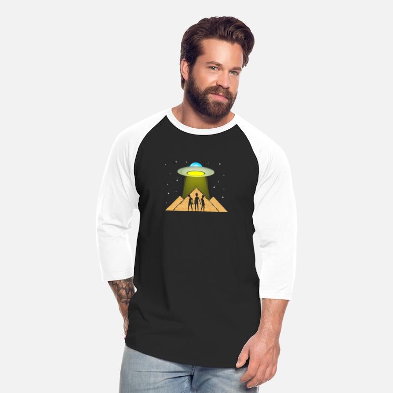 Alien UFO Pyramid