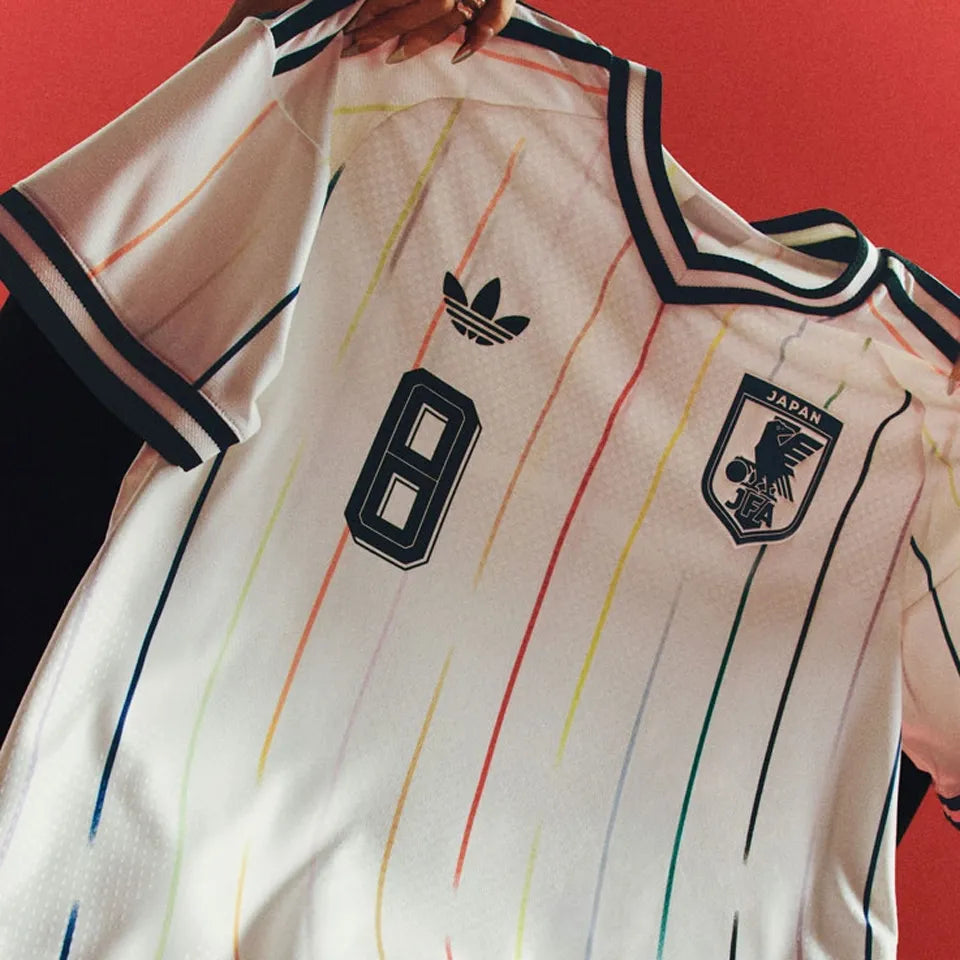 2026/27 Japan Away White Fans Soccer Jersey (Have Right Patch 有右臂章 黑底白字） Detail 2